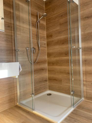 Vinyl Dusche und Boden